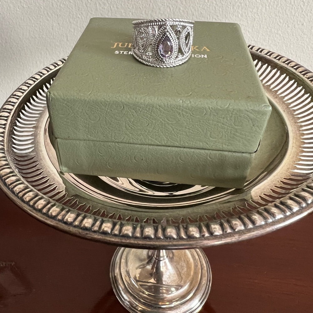Exquisite Judith Ripka Sterling Collection Ring Size 8